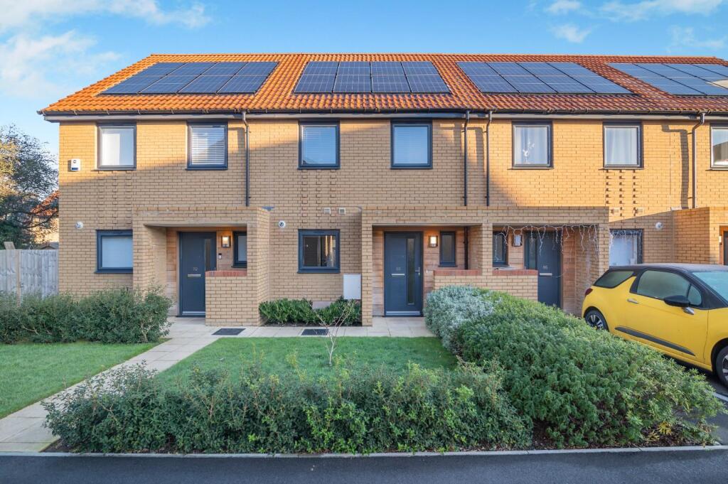 Main image of property: Stylish two bedroom house in the North End of Yatton