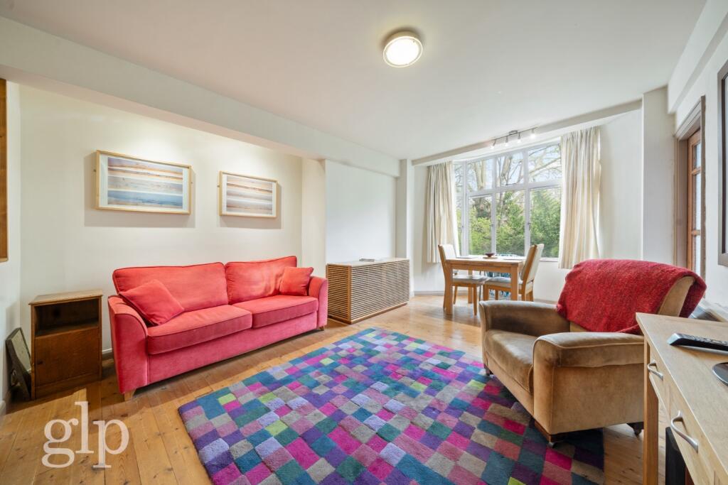 Main image of property: Trinity Court, 254 Gray's Inn Road, London, WC1X