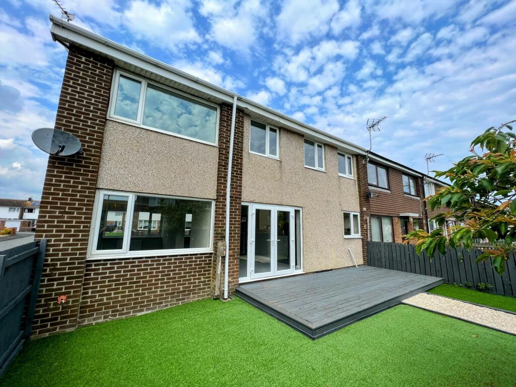 4 bedroom semidetached house for sale in Glendale, Amble