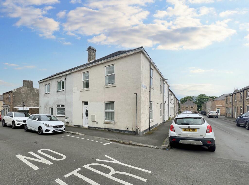 3 bedroom terraced house for sale in Wellwood Street, Amble