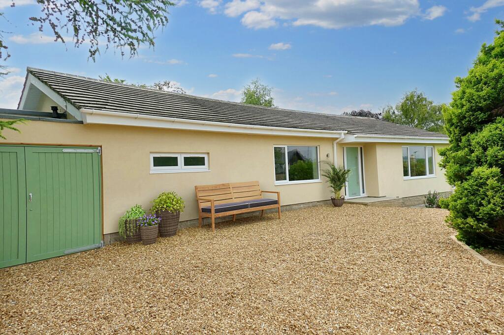 3 bedroom bungalow for sale in Watershaugh Road, Warkworth