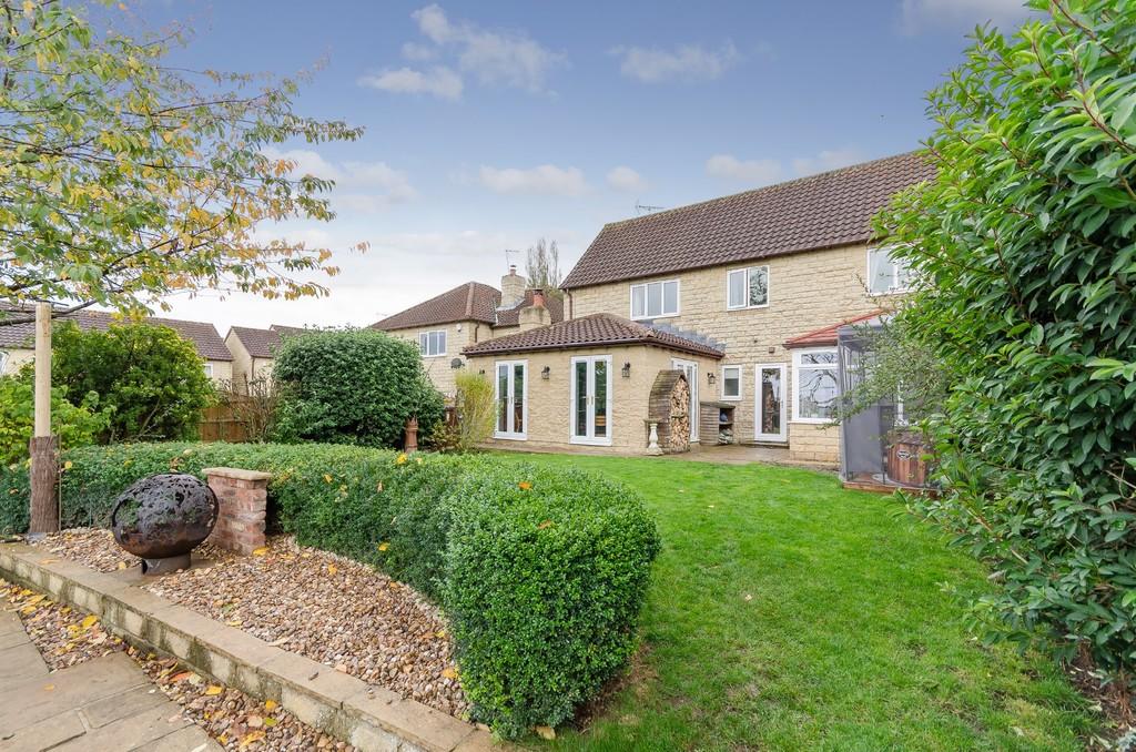 4 bedroom detached house for sale in Saddlers Grove, Badsworth, WF9