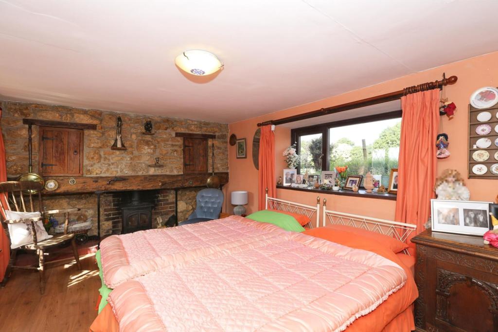 3 bedroom semidetached house for sale in Galhampton, Yeovil, BA22
