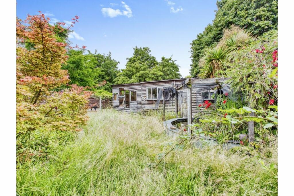 Additional property image - Bere Lane, Glastonbury, BA6