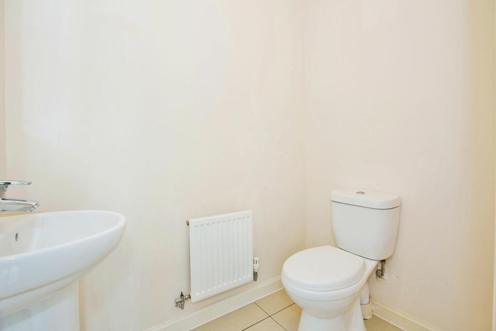 Additional property image - Californian Parade, Street, BA16