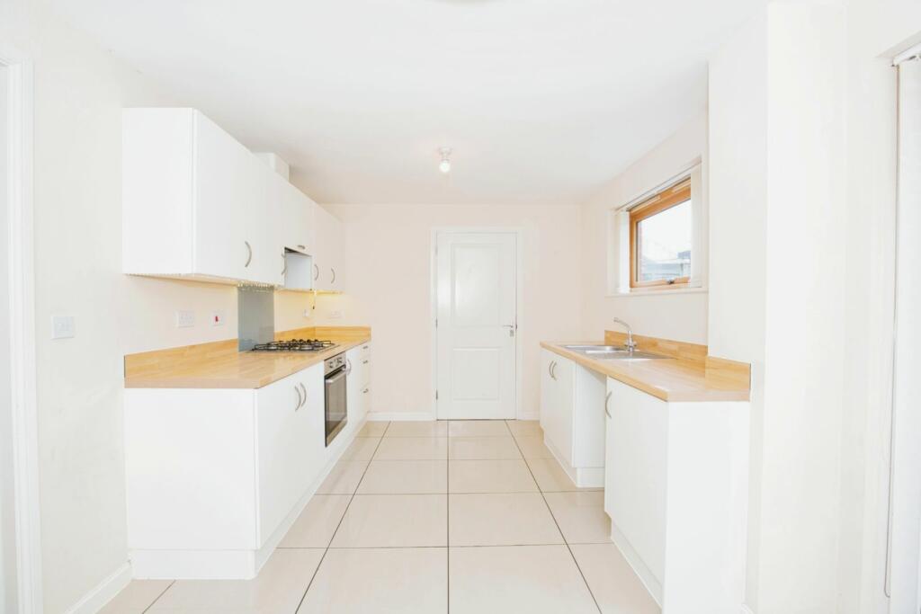 Additional property image - Californian Parade, Street, BA16