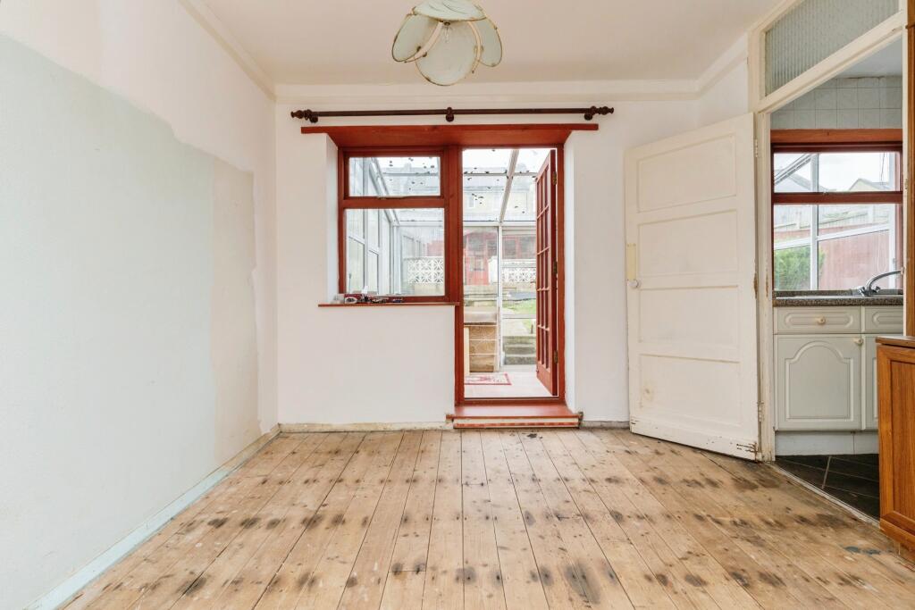 Additional property image - Brookfield Park, Bath, BA1