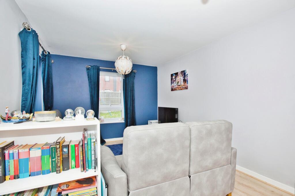 Additional property image - Park Gardens, Yeovil, BA20