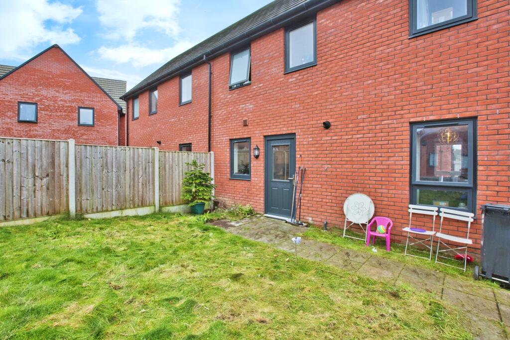 Additional property image - Park Gardens, Yeovil, BA20