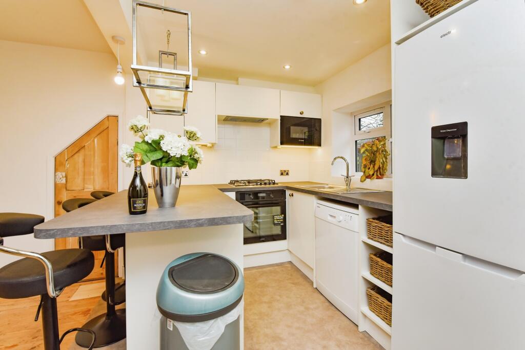 Additional property image - Locks Hill, Frome, BA11