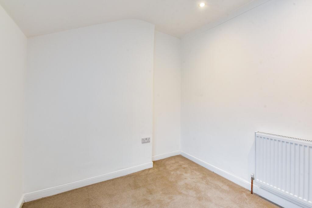 Additional property image - Locks Hill, Frome, BA11