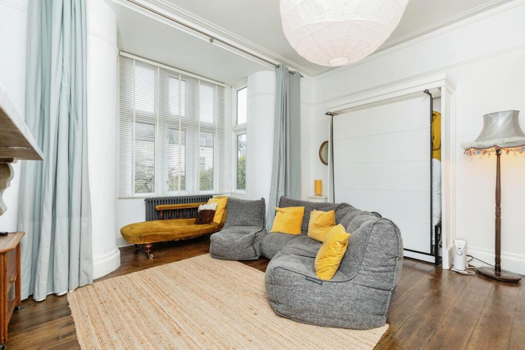 Additional property image - Crescent Gardens, Bath, BA1