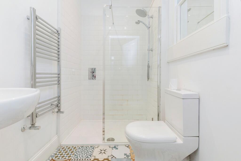 Additional property image - Crescent Gardens, Bath, BA1