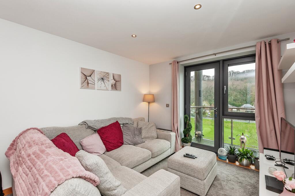 Additional property image - Salts Mill Road, Shipley, BD17