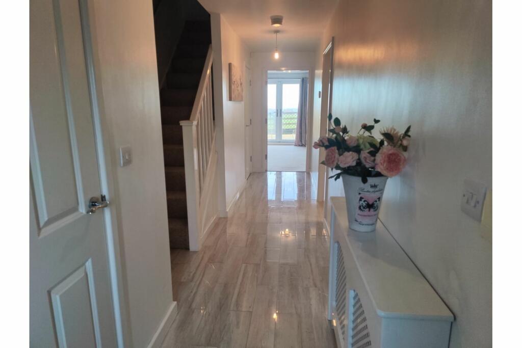 Additional property image - Booth Holme Close, Bradford, BD4