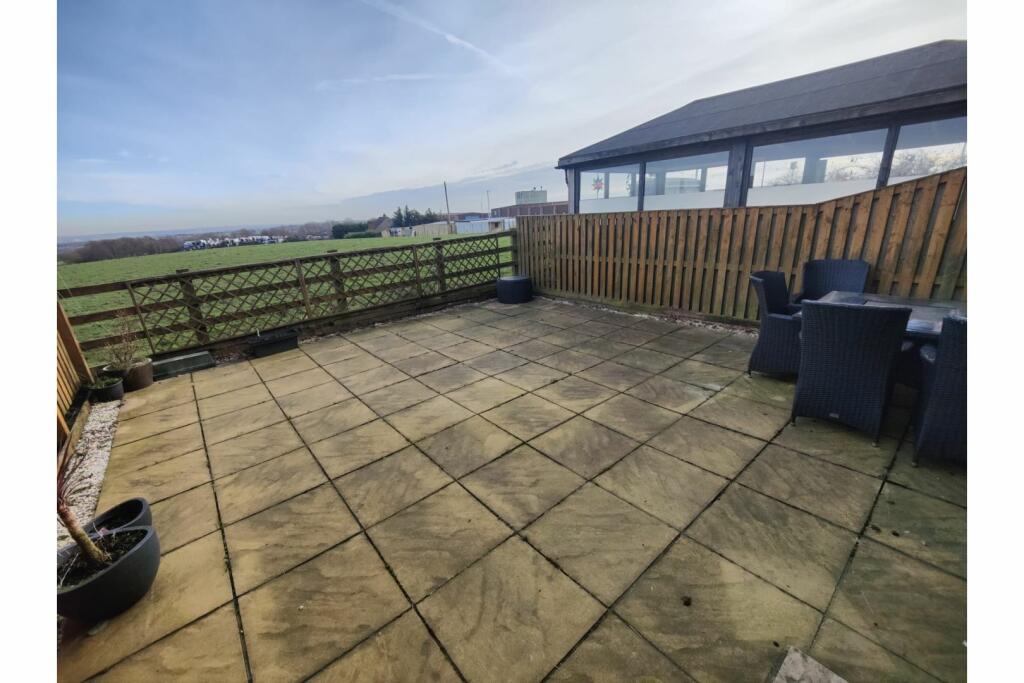 Additional property image - Booth Holme Close, Bradford, BD4