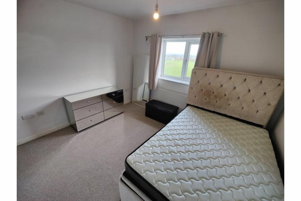 Additional property image - Booth Holme Close, Bradford, BD4