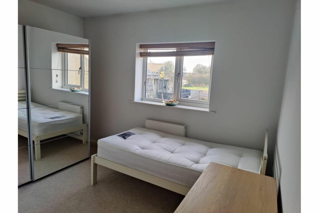 Additional property image - Booth Holme Close, Bradford, BD4