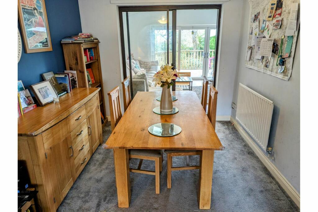Additional property image - Cheriton Drive, Bradford, BD13