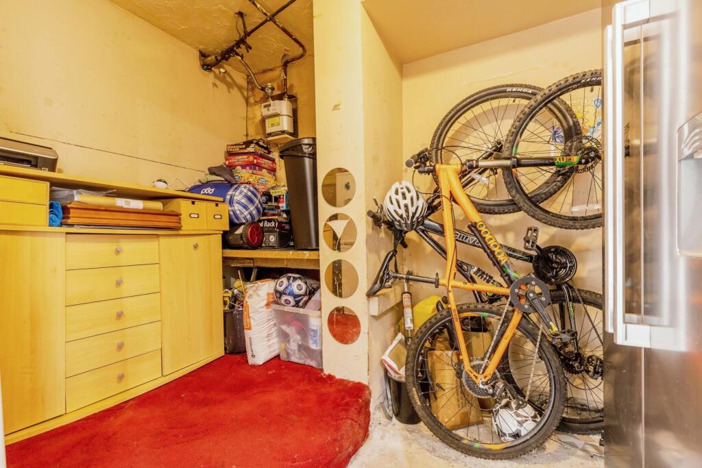 Additional property image - Whins Wood, Keighley, BD21