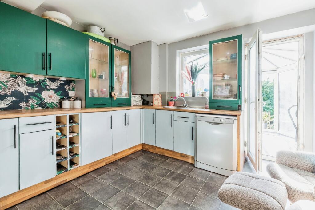 Additional property image - Whins Wood, Keighley, BD21