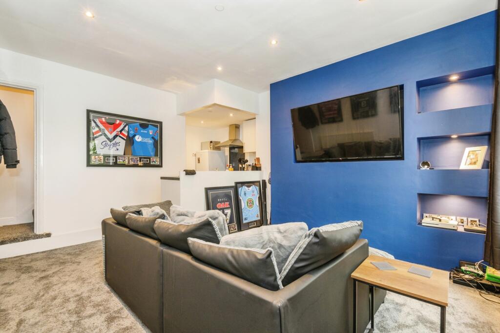 Additional property image - Giles Street, Bradford, BD6