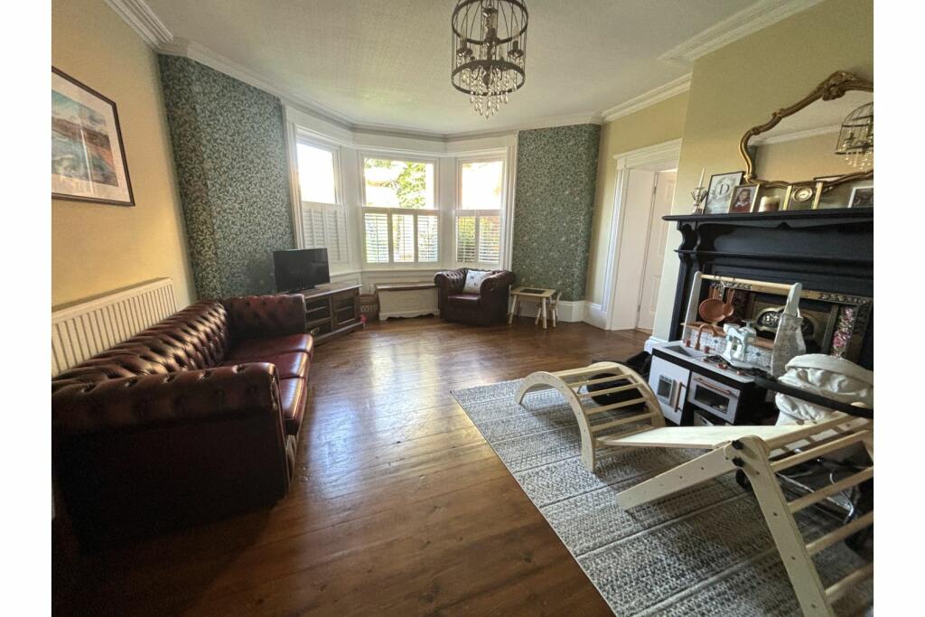 Additional property image - Dewsbury Road, Cleckheaton, BD19