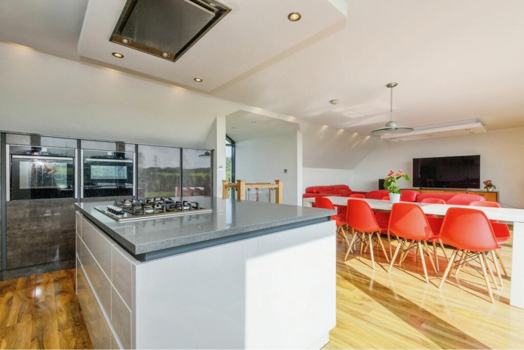 Additional property image - Hunsworth Lane, Cleckheaton, BD19