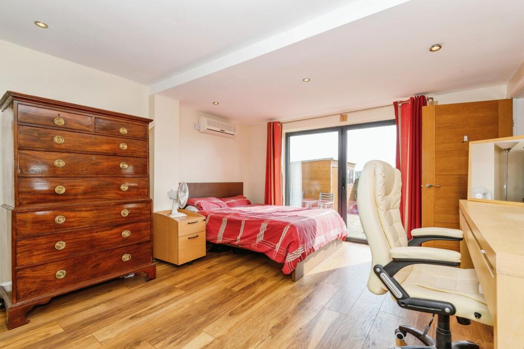 Additional property image - Hunsworth Lane, Cleckheaton, BD19