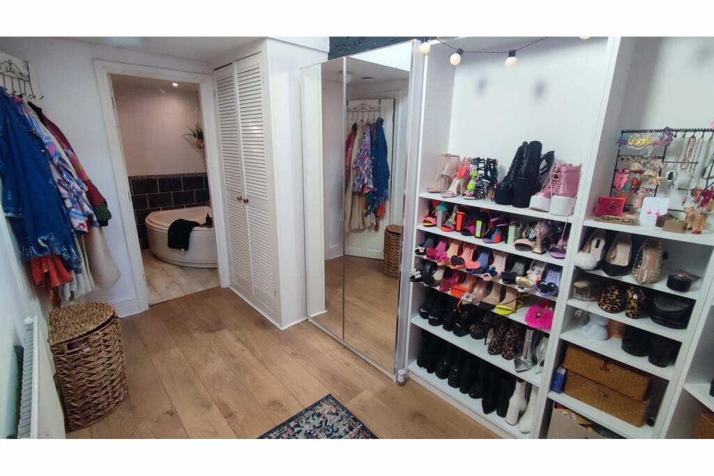 Additional property image - Kenmore Road, Cleckheaton, BD19