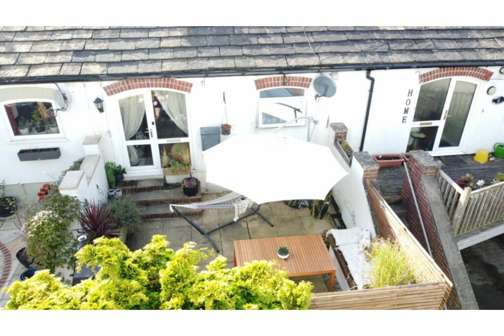 Additional property image - Kenmore Road, Cleckheaton, BD19