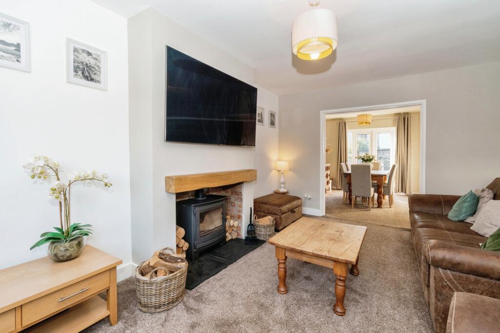 Additional property image - Moss Carr Avenue, Keighley, BD21
