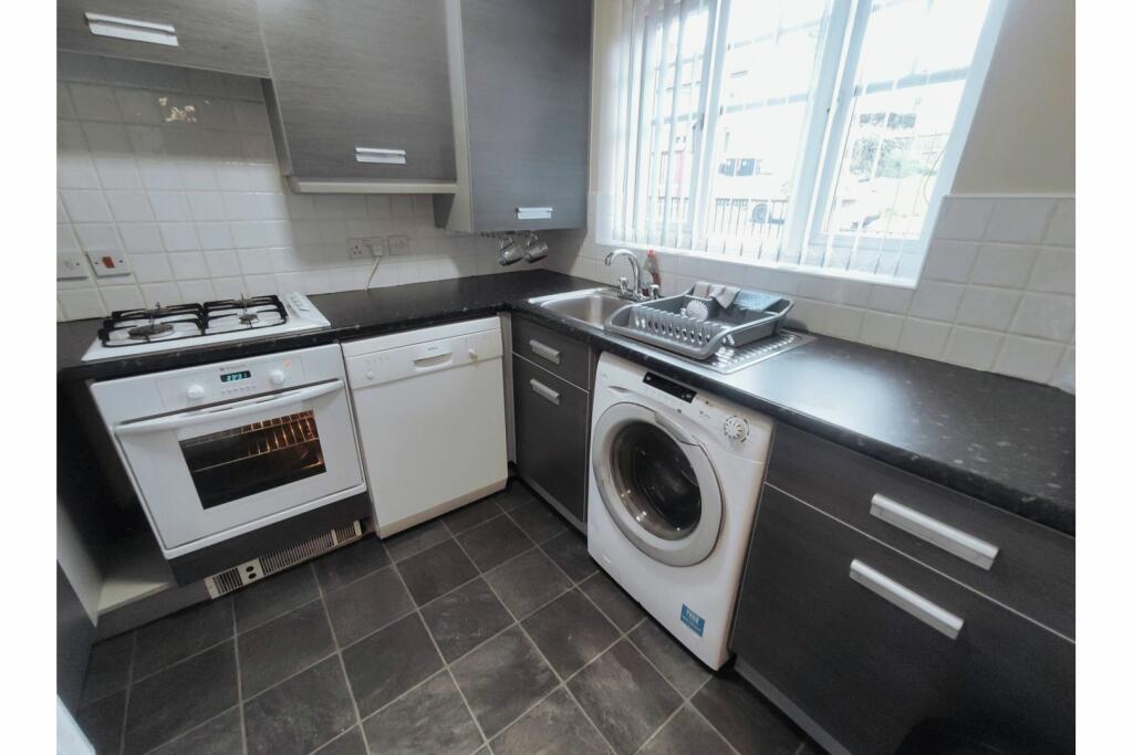 Additional property image - Rowantree Drive, Bradford, BD10