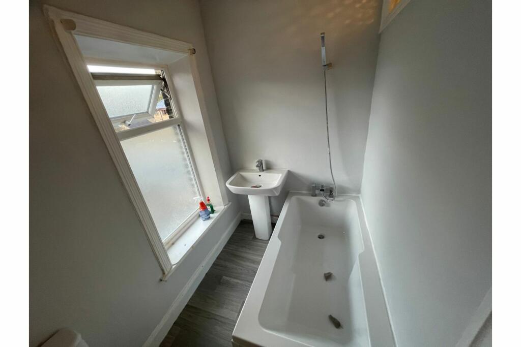 Additional property image - North Street, Bradford, BD12