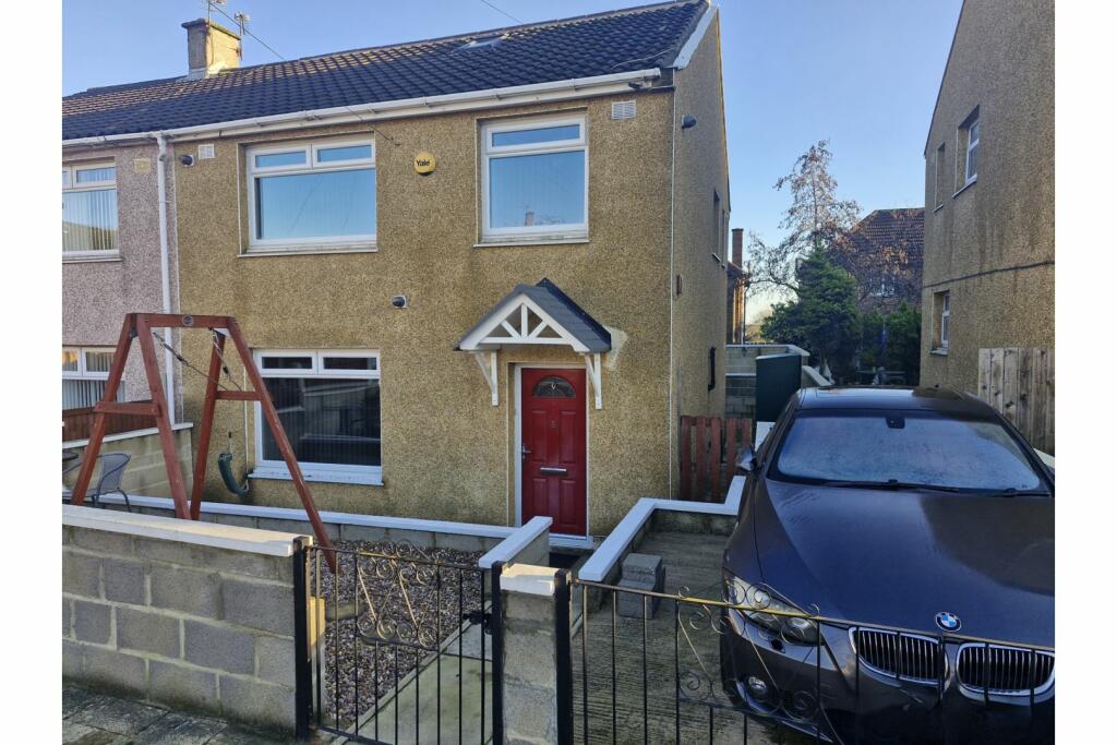 Additional property image - Peverell Close, Bradford, BD4