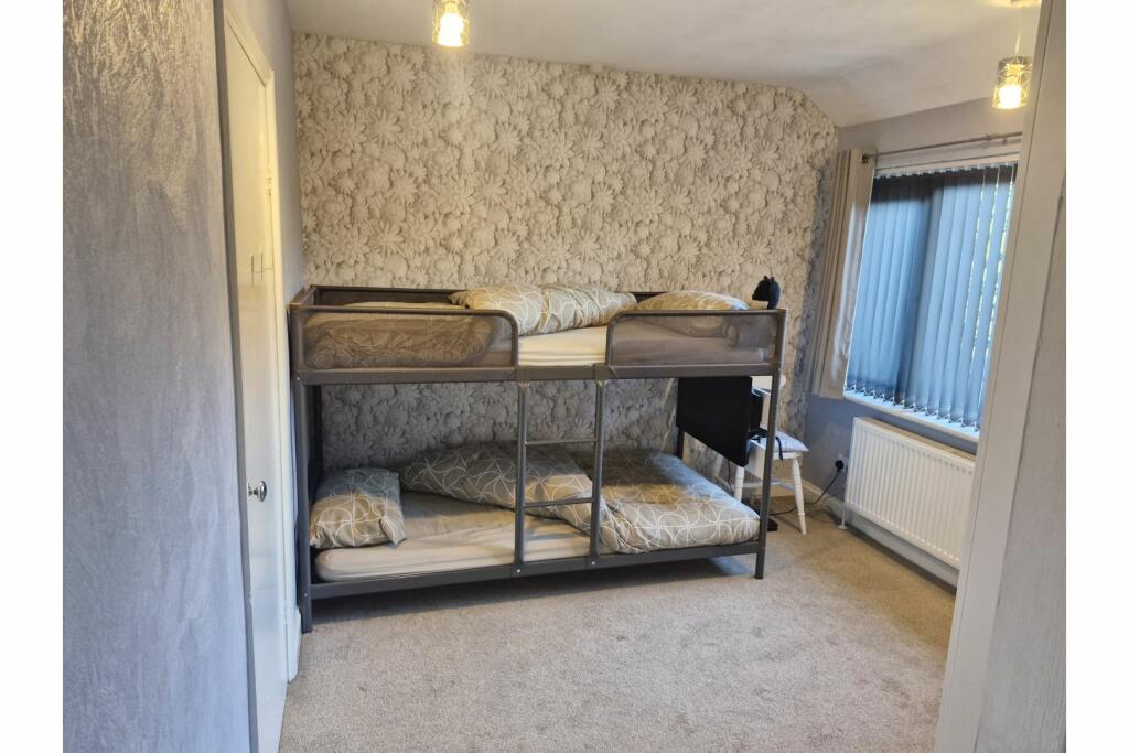 Additional property image - Peverell Close, Bradford, BD4