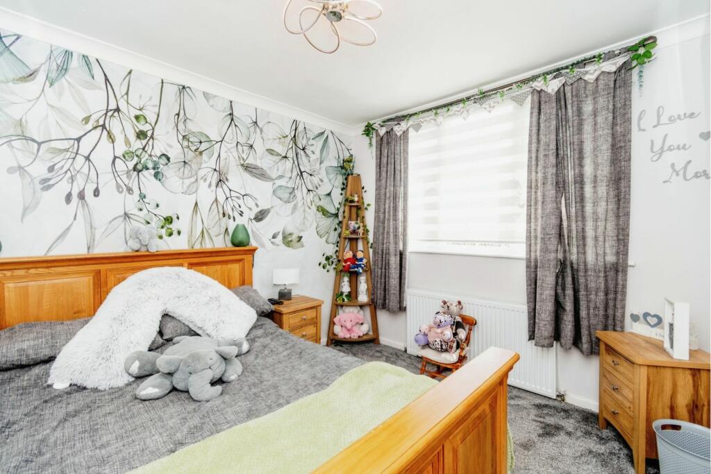Additional property image - Harcourt Avenue, Bradford, BD13