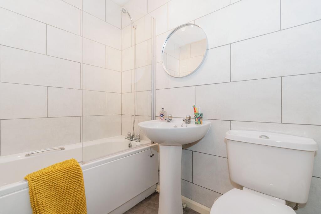 Additional property image - Oberon Way, Bingley, BD16