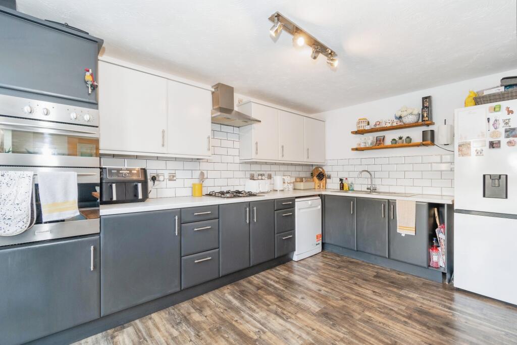 Additional property image - Oberon Way, Bingley, BD16