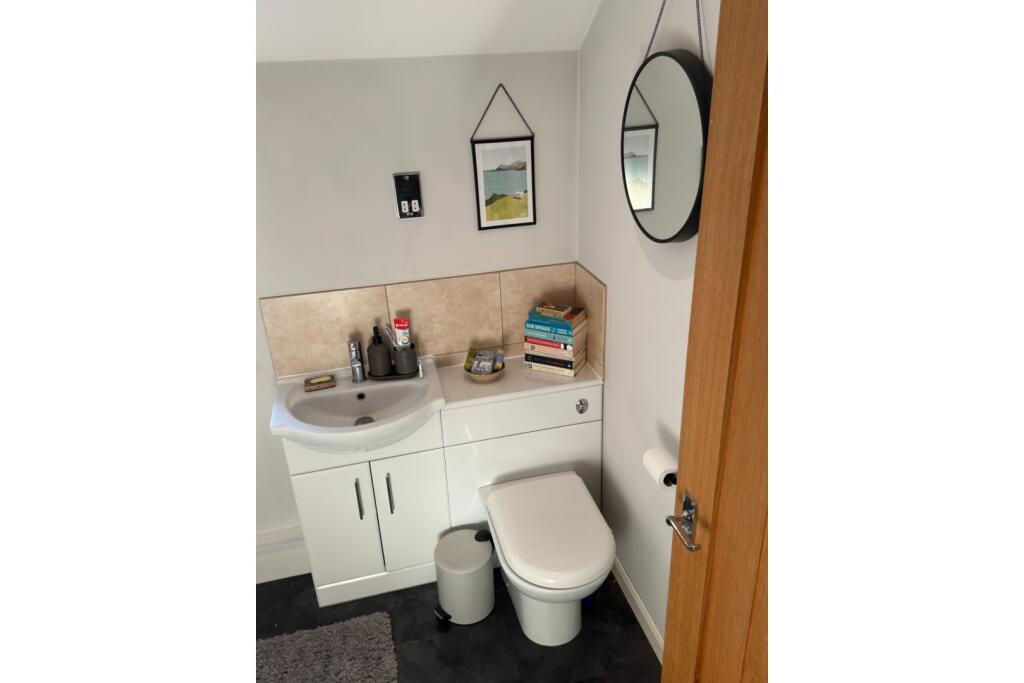 Additional property image - Oak Street, Keighley, BD22