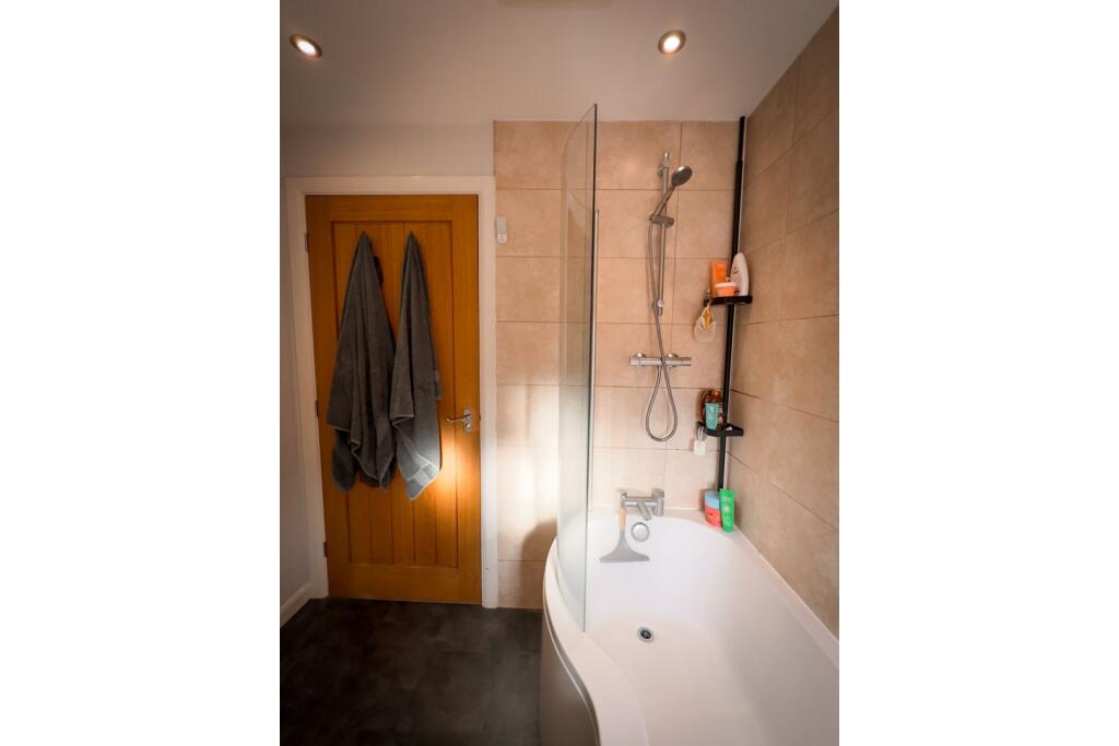 Additional property image - Oak Street, Keighley, BD22