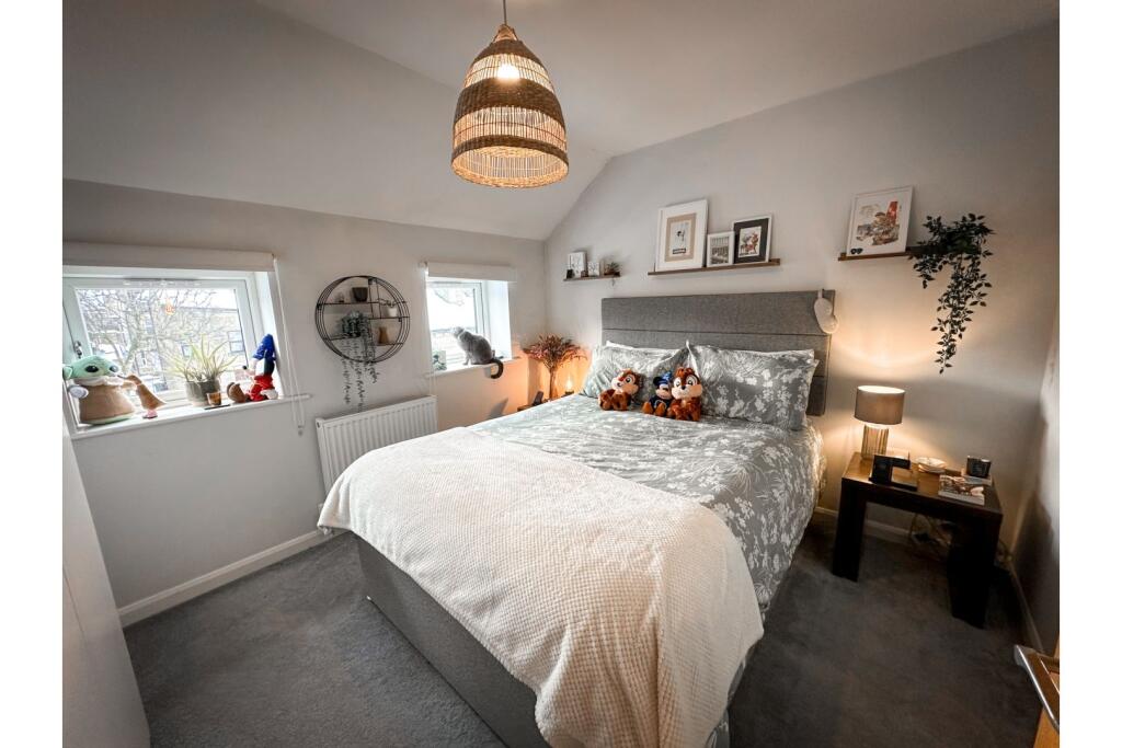 Additional property image - Oak Street, Keighley, BD22