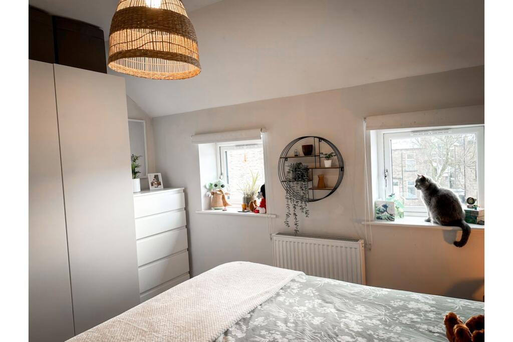 Additional property image - Oak Street, Keighley, BD22