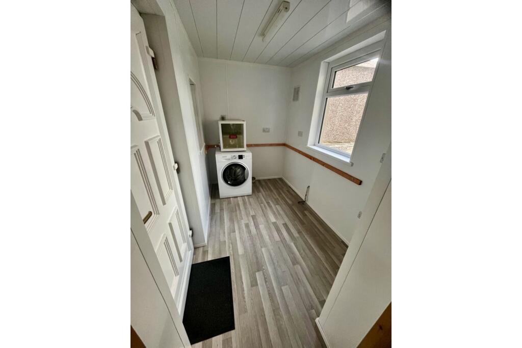 Additional image 7 of Kingston Grove, Bradford, BD10