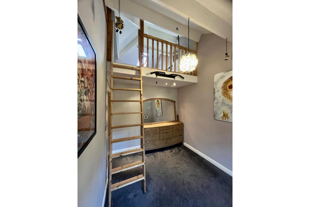 Additional image 13 of Kingston Grove, Bradford, BD10