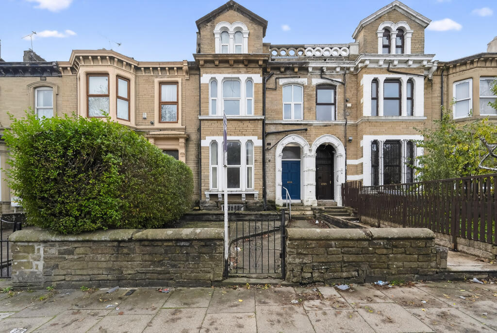 Main image of property: Ashgrove, Bradford, BD7