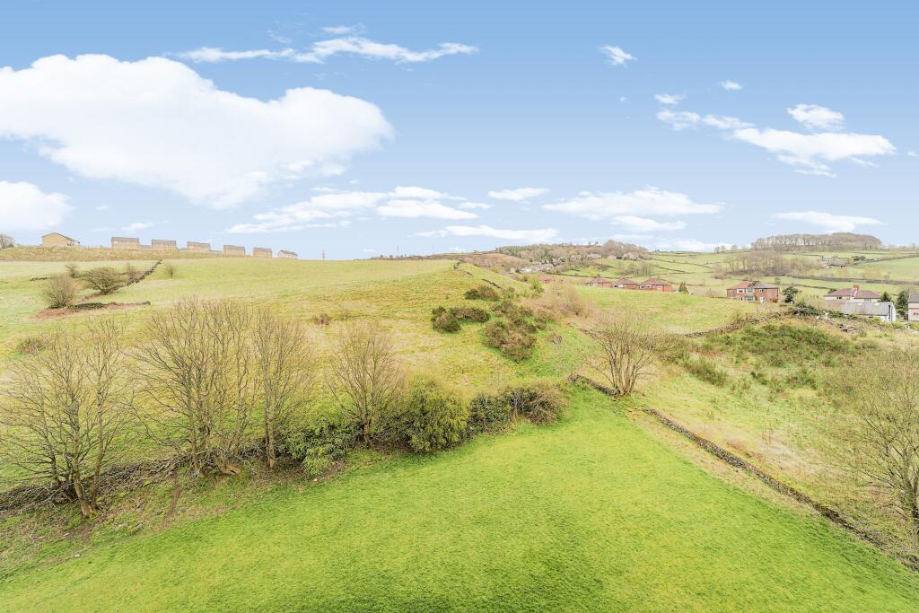 Additional property image - Parkwood Rise, Keighley, BD21