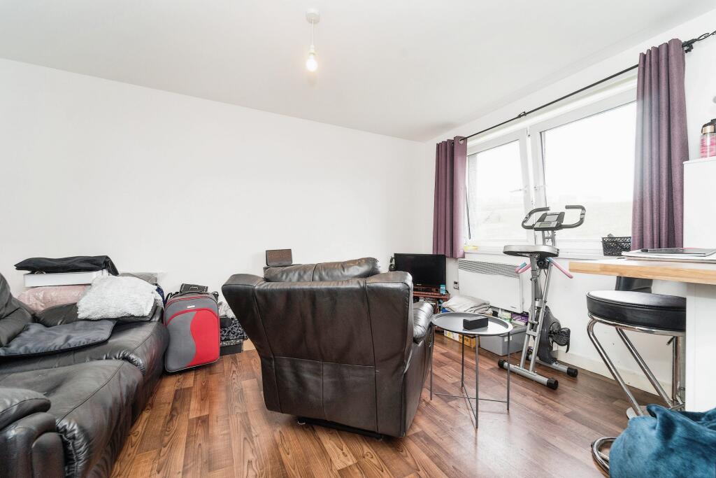 Additional property image - Parkwood Rise, Keighley, BD21
