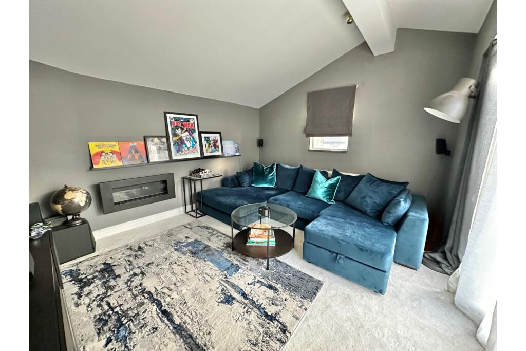Additional property image - Fyfe Lane, Shipley, BD17