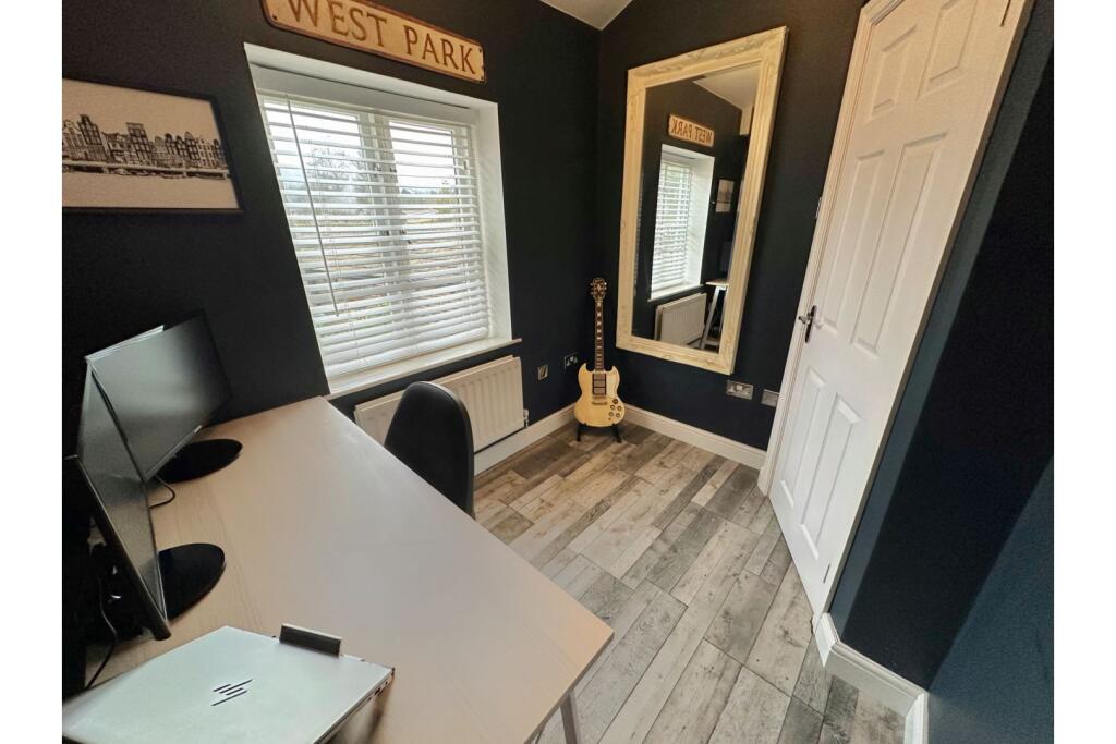 Additional property image - Fyfe Lane, Shipley, BD17
